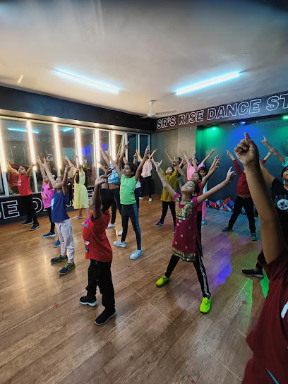 SR’s RISE DANCE & FITNESS STUDIO
